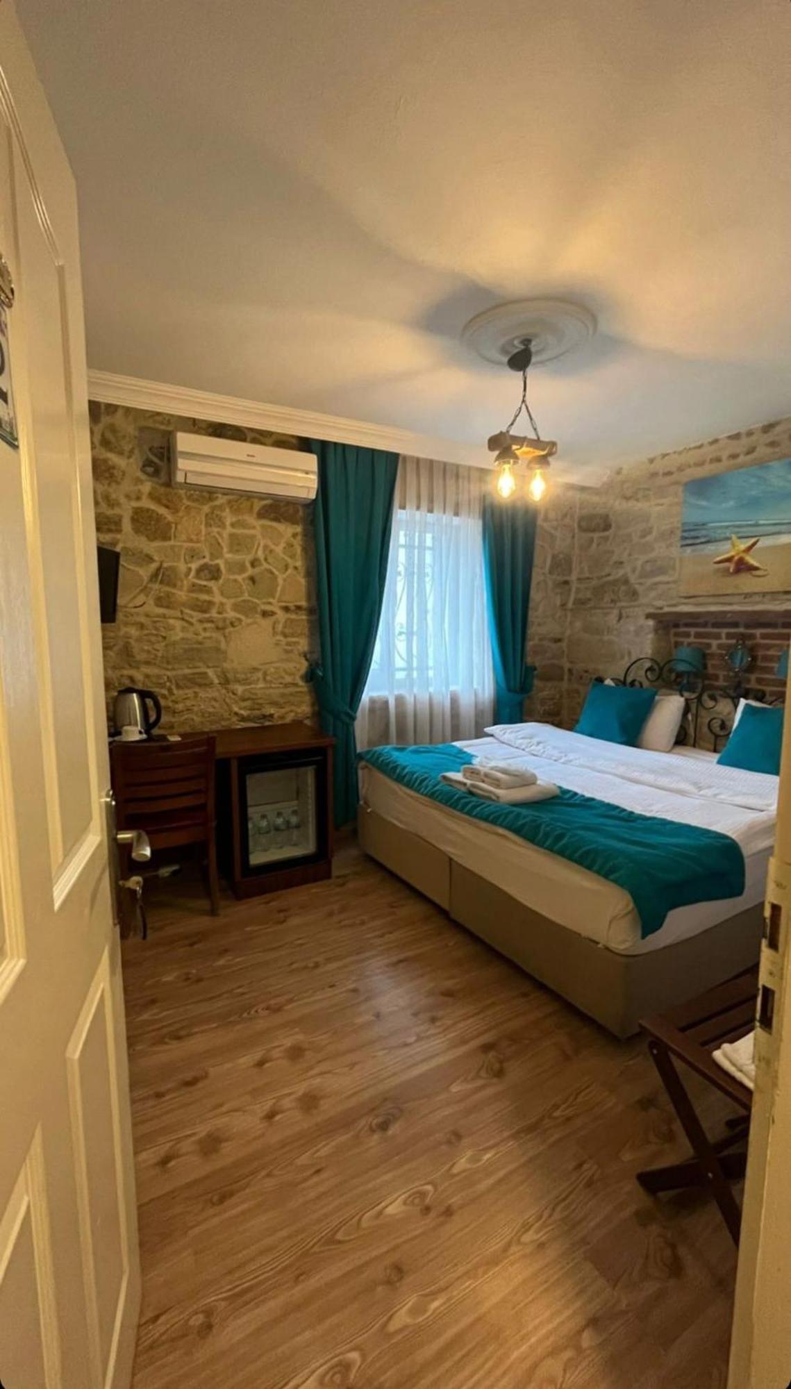 Foca Antik Otel Esterno foto