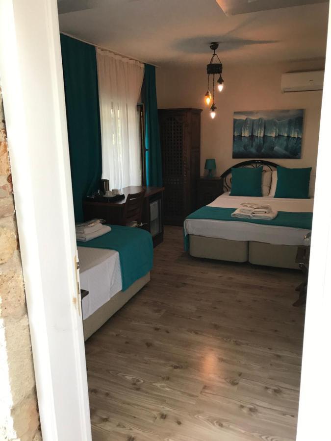 Foca Antik Otel Esterno foto