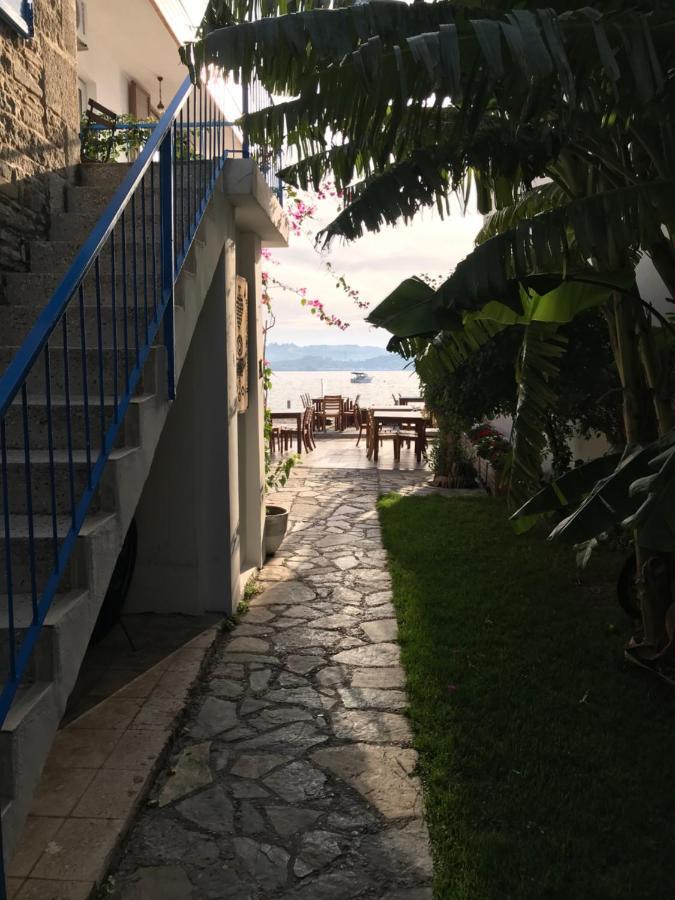 Foca Antik Otel Esterno foto